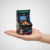 Legami Arcade Zone mini Konsole auf offener Hand