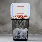 Ansteckbarer Basketballkorb für den Mülleimer