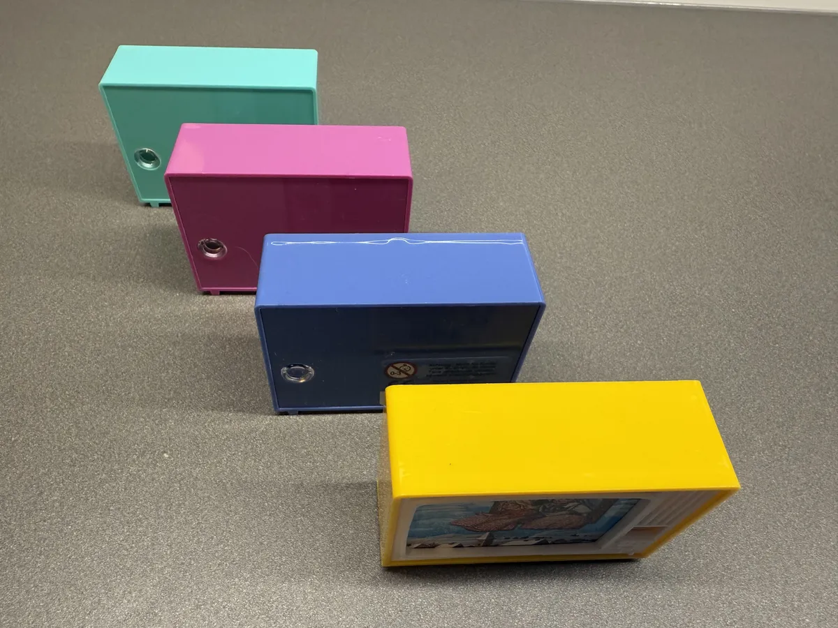 Gucki Fernseher Bildbetrachter in vier Farben